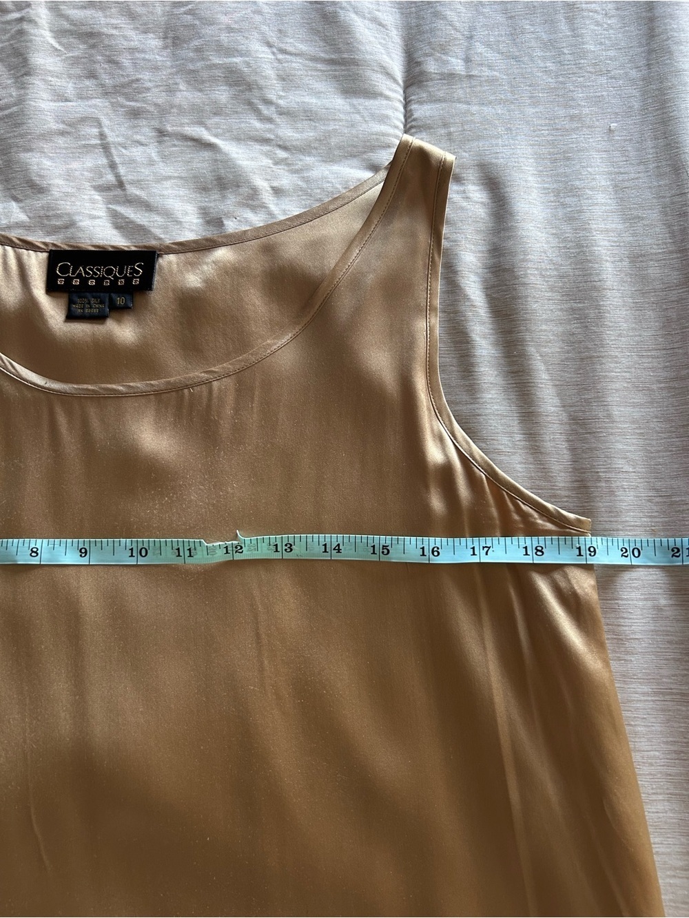 Classiques Entier 100% Silk Scoop Layer Tank in Gold Academic Classy Lightweight - Picture 6 of 8